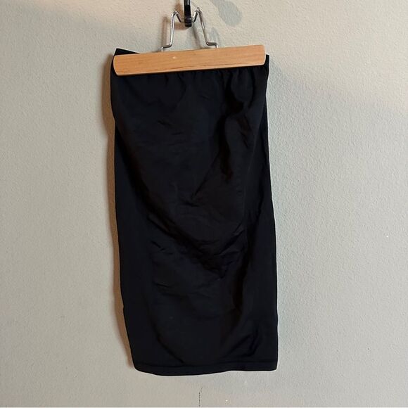 Victoria’s Secret | m | black strapless shapewear body smoothing slip shape wear - Picture 4 of 6